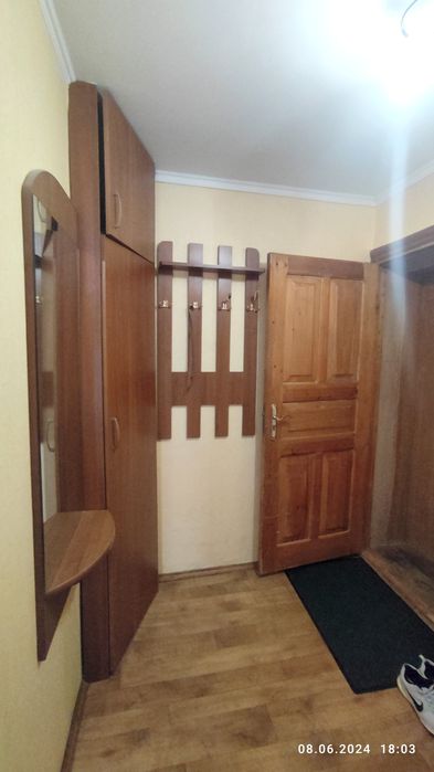 Подобово 2 кім.квартира. В центрі.