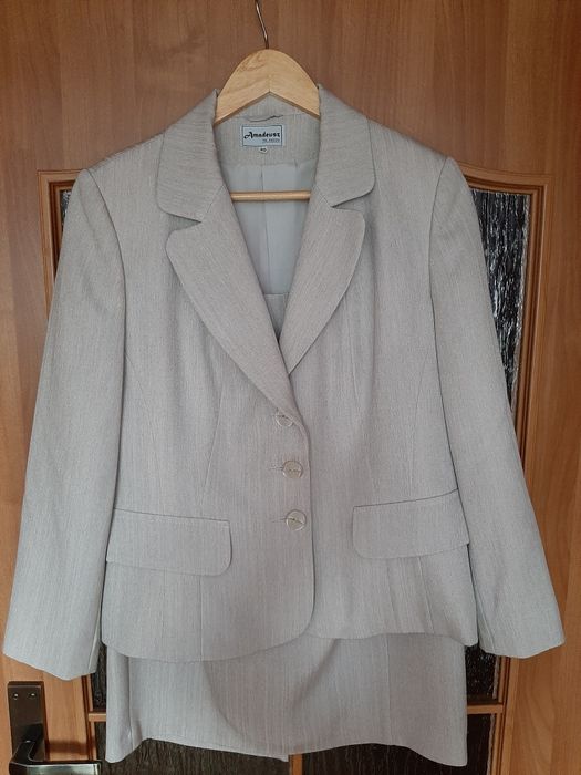 Komplet damski garsonka garnitur ze spódnicą