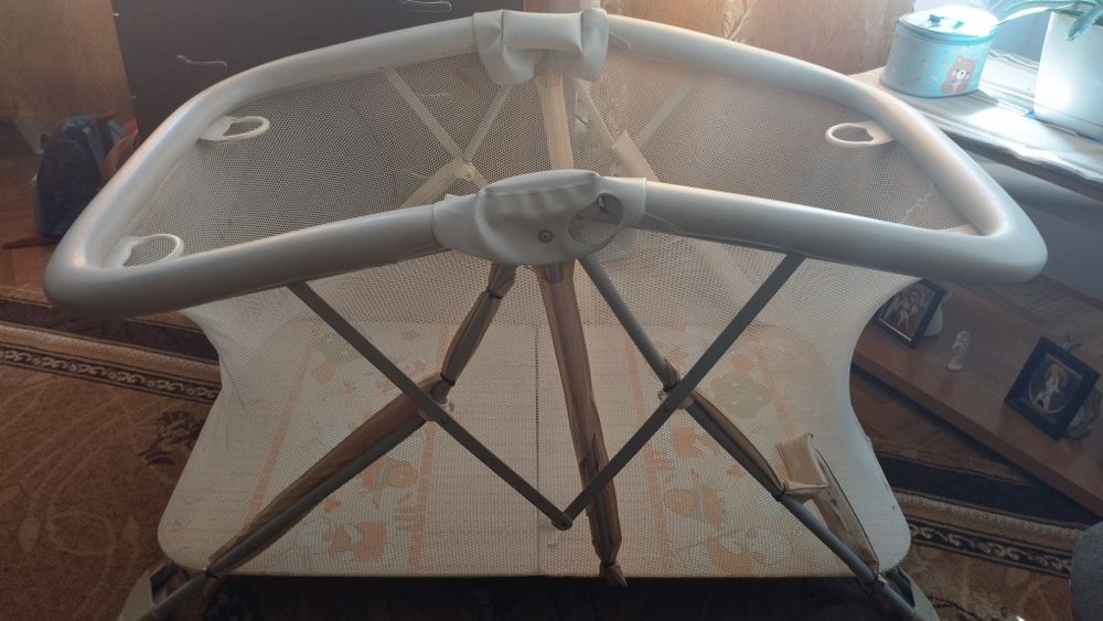 Дитячий манежик в гарному стані