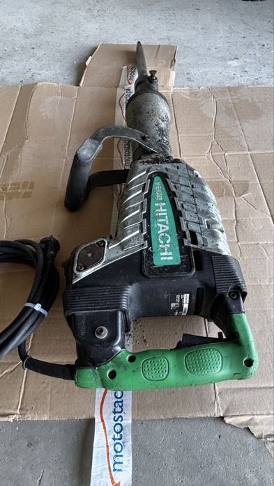 Młot wyburzeniowy hitachi H65SB2