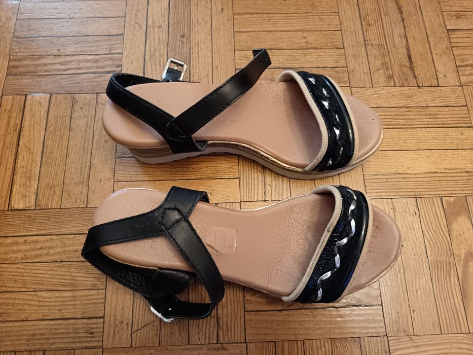 Sandálias compensadas 38 várias