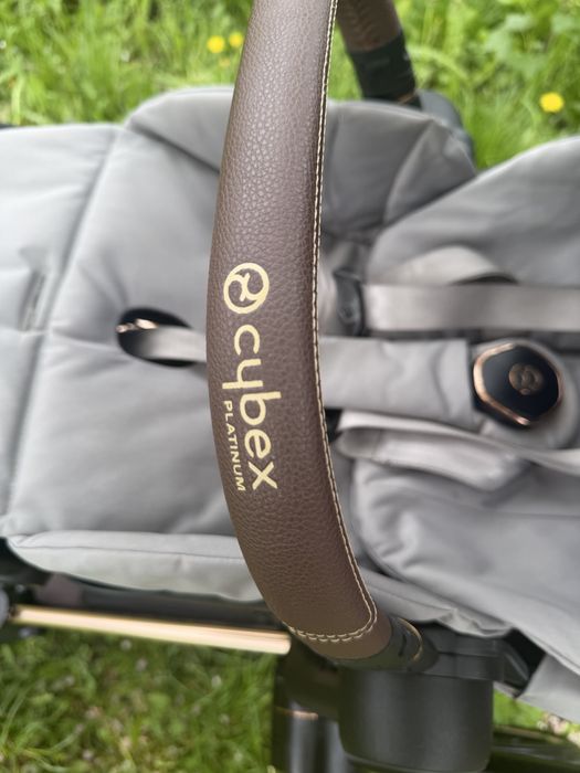 Продам срочно Коляска cybex priam 4.0  2в1