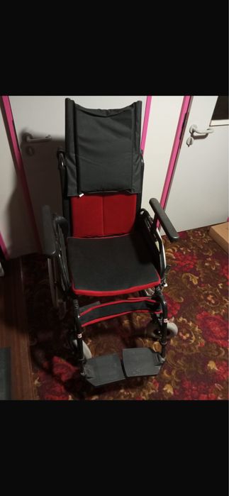 Wózek inwalidzki składany