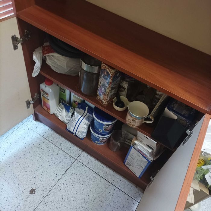 Шафа для торгівлі та дому