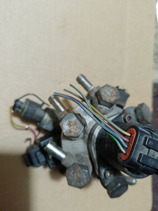 Rozdzielacz gazu Necam Koltec 6 cylindrów