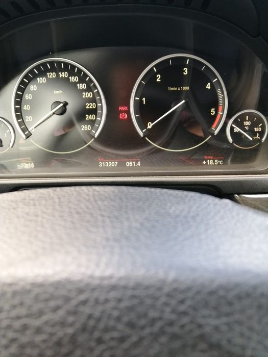 BMW 520d Touring teto panorâmico