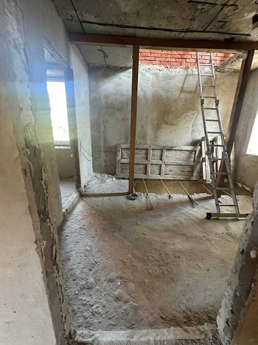 Продам будинок 4 кімнати Видрові Доли 18 соток!