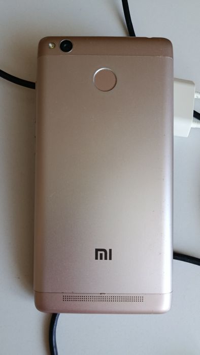 Продам телефон Xiaomi Redmi 3s