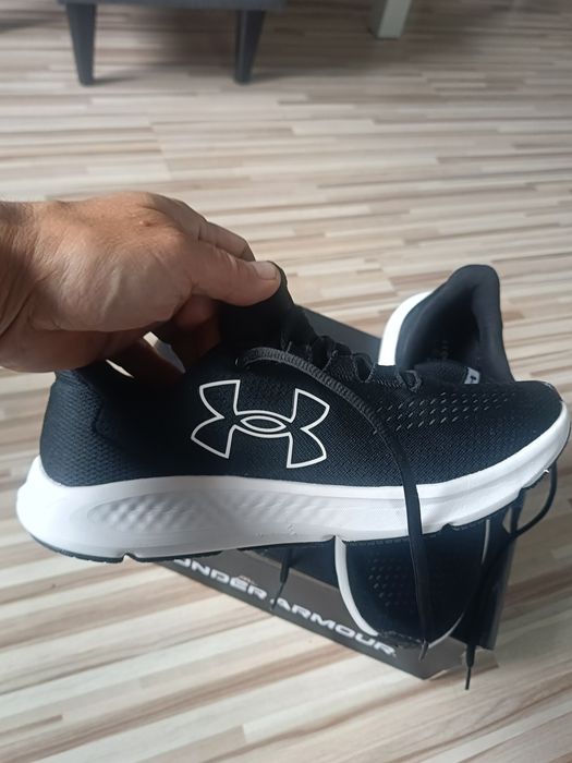 Nowe Buty męskie Under Armour