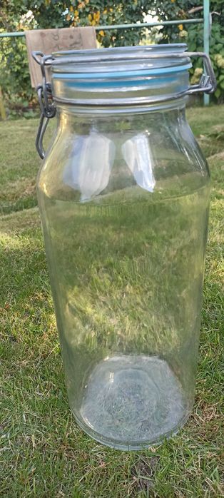 Słoje szklane z uszczelką