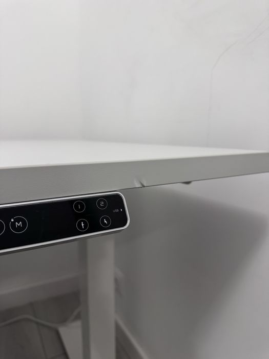 Biurko elektryczne E-MOVE E200 140×80 | regulacja wysokości | USB