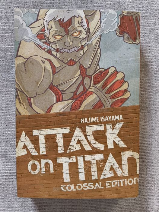 Attack on Titan Colossal Edition Manga 1-5 (Edição Colossal)