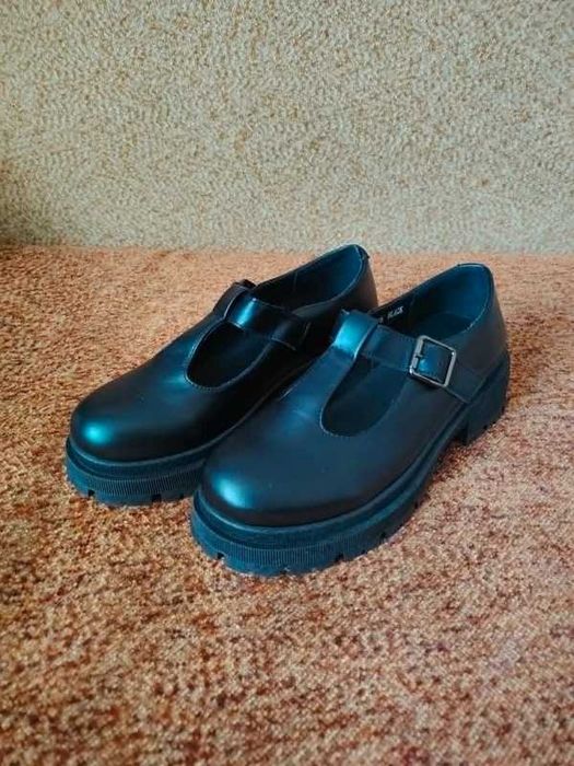 Buty damskie, rozmiar 38, Nowe