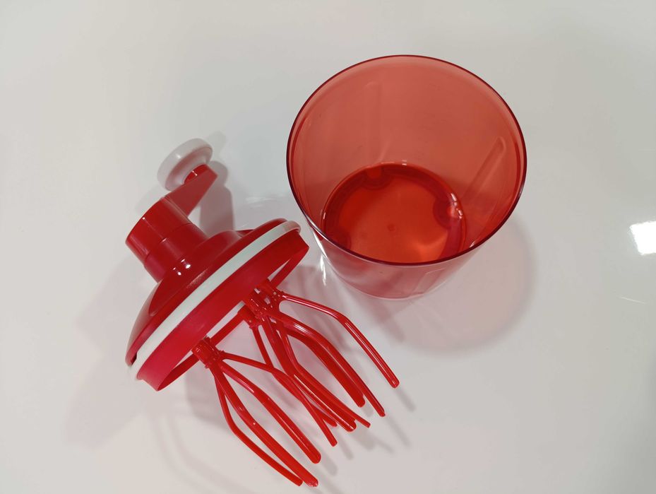 Speedy chef Tupperware como nova