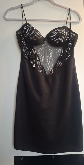 Sukienka  dopasowana cekiny-mini