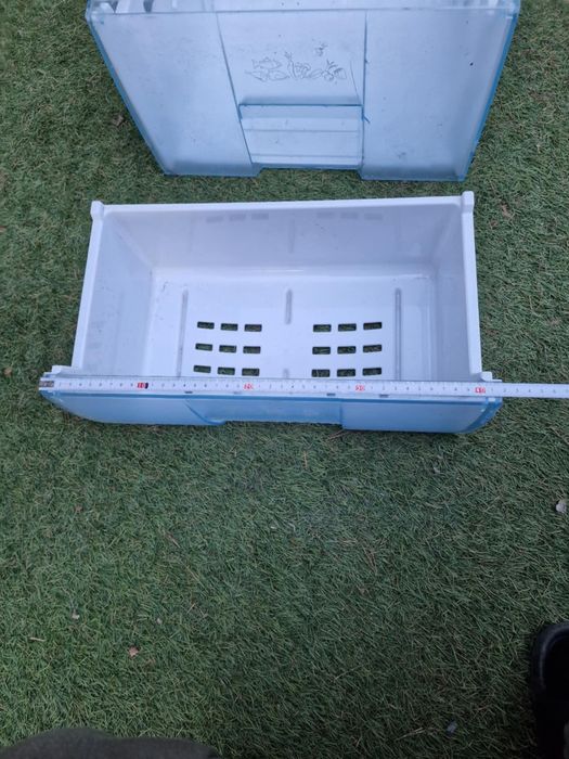 Szuflady i półki do lodówki firmy  Beko