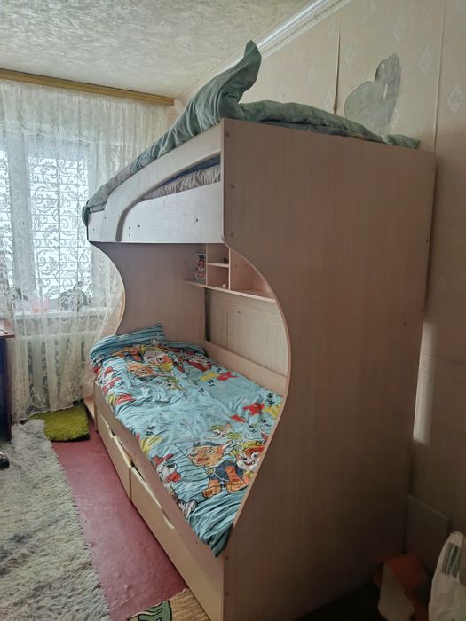 Ліжко двух ярусне