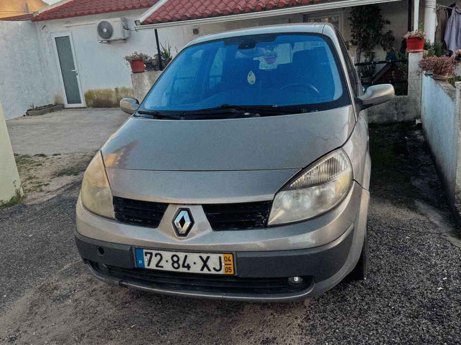 Renault Grand Scénic 2 · 2004 · Gasóleo