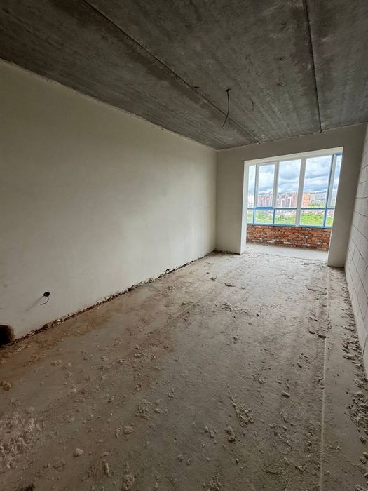 Продаж дворівневої квартири Виставка