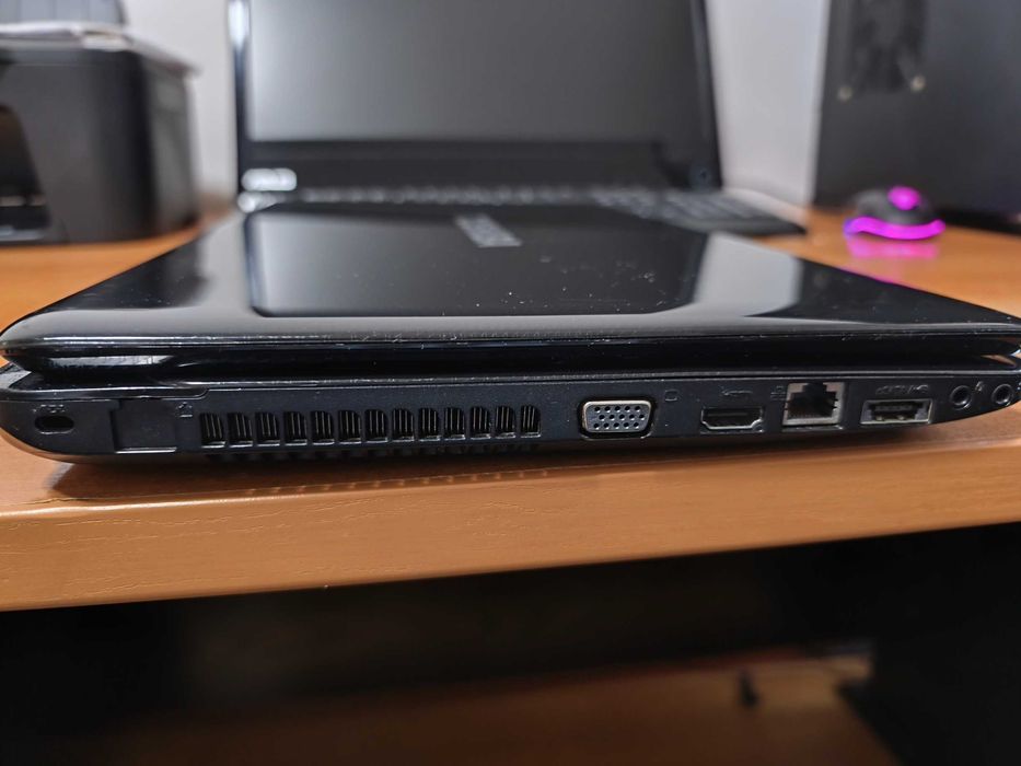 Portátil Toshiba L650 (CPU i5 - RAM 8GB - SSD 240GB)