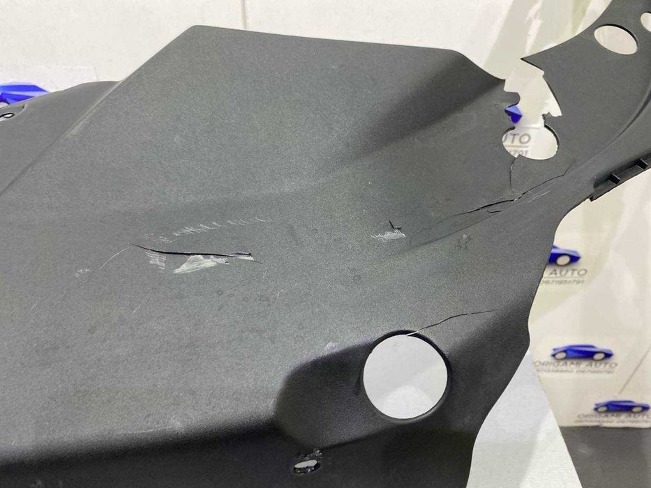 Накладка телевизора дефект jeep cherokee kl Джип чероки кл 2019 2020+