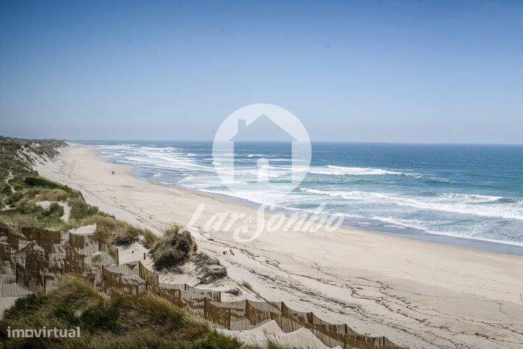 Apartamento T1 com terraço de 50m2 a 500m da praia da Amorosa, Vian...