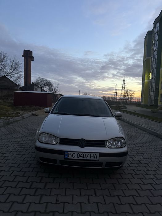Volkswagen Golf 4 1998 1.4