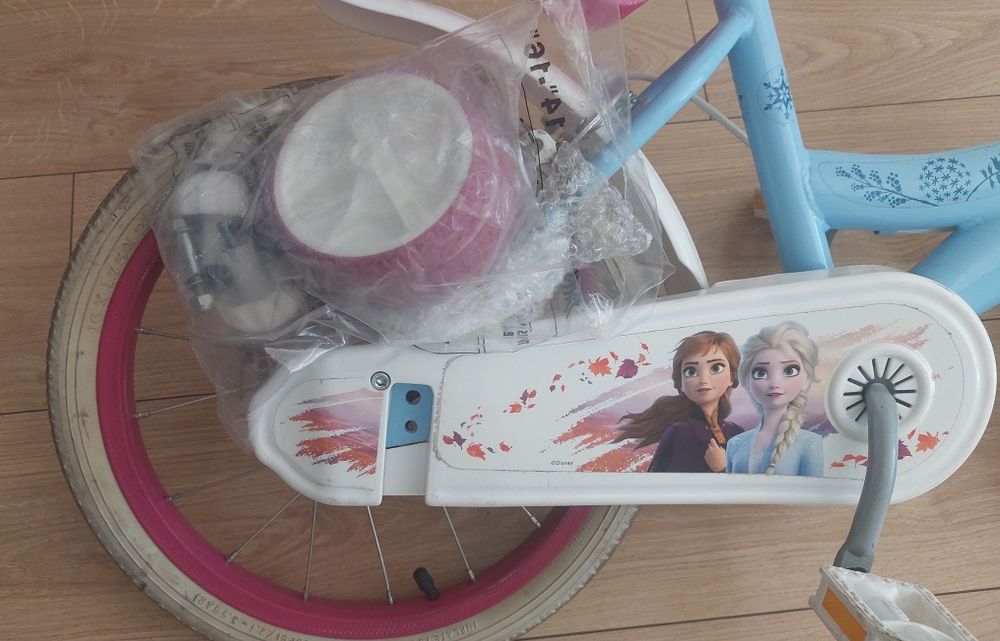 Rowerek dziecięcy Frozen 16" zawieszki i dzwonek GRATIS