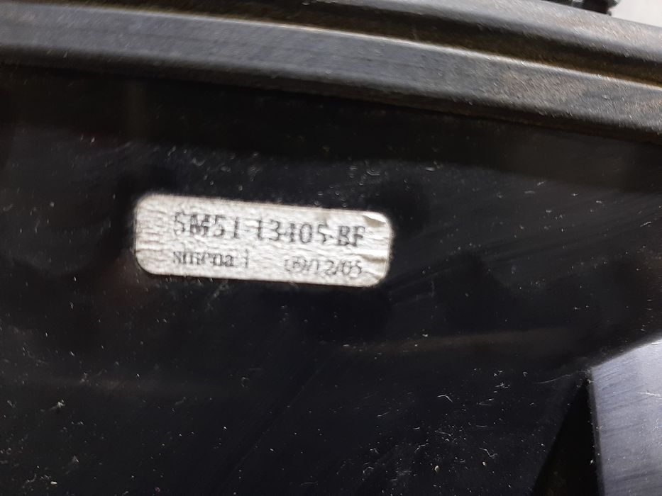 Farolim esquerdo FORD Mondeo III (B5Y)