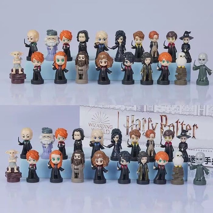Подарунковий бокс з випадковими міні-фігурками по світу Гаррі Поттера Harry Potter Hogwarts