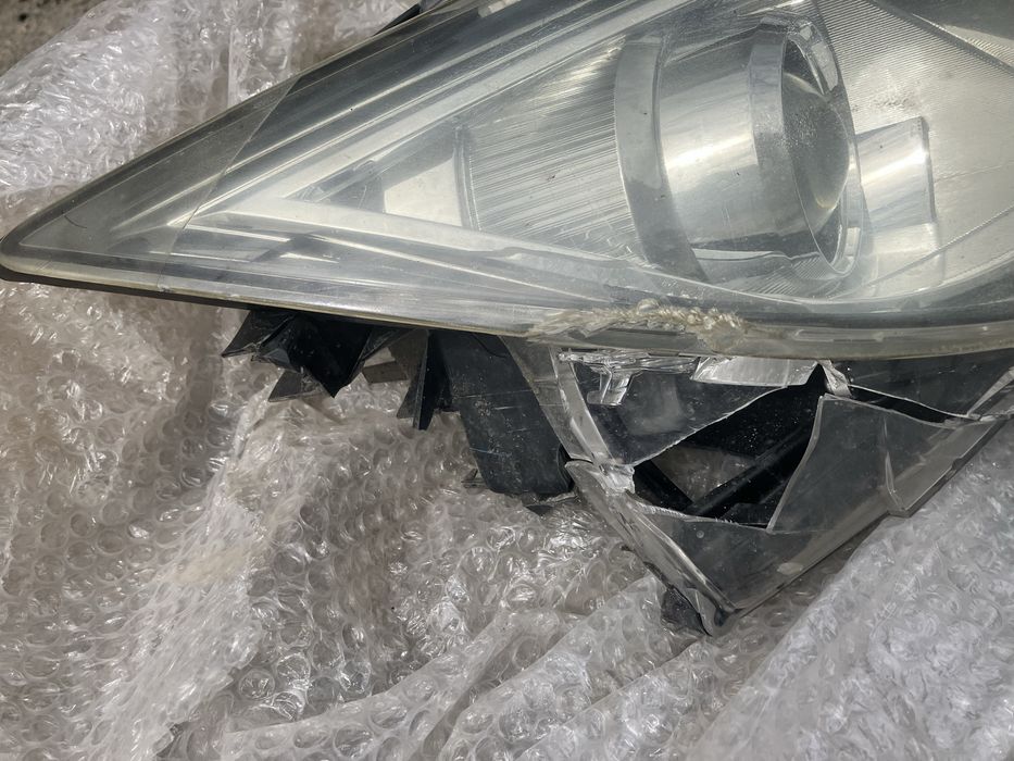 Фара права Mazda 6 gh