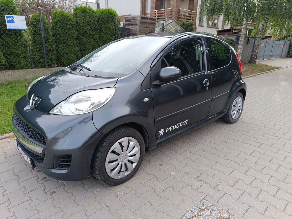 Peugeot 107 Peugeot 107 5d klimatyzacja 88000 przebiegu.