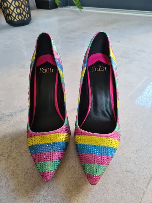 Szpilki kolorowe r.39