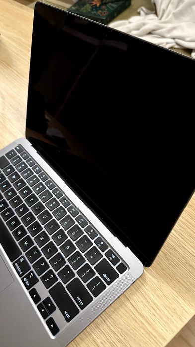 Macbook Air M1 8Gb 256Gb