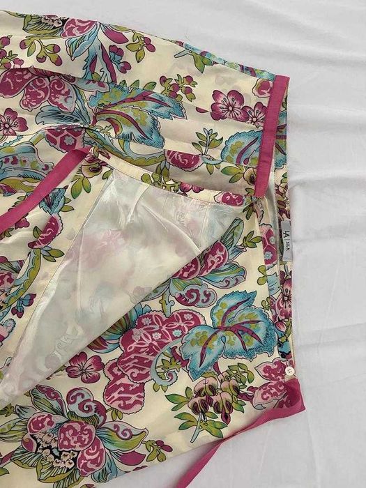 Saia de seda Lanidor Silk 38 traçada 2 botões cintura ajustável nova