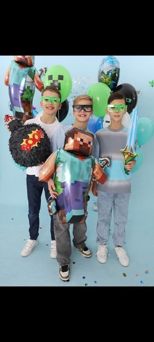 Фотозона звірята Майнкрафт роблокс космос Маша на день рождения свято