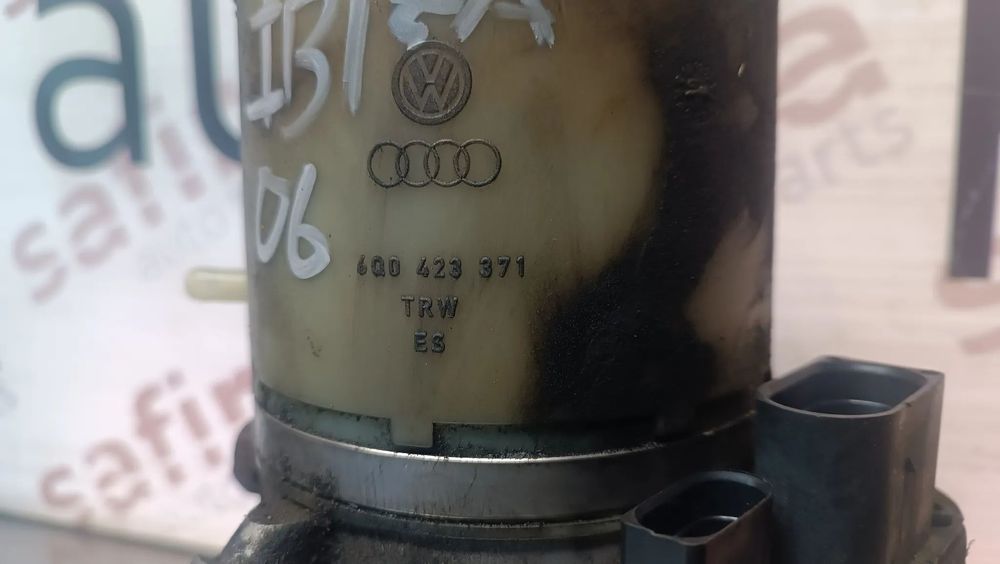 BOMBA DE DIRECÇÃO / DIREÇÃO ASSISTIDA SEAT IBIZA 6L  / VOLKSWAGEN