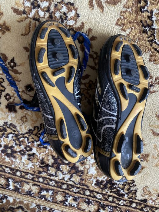 Кросівки бутси футбольні adidas 38 розмір
