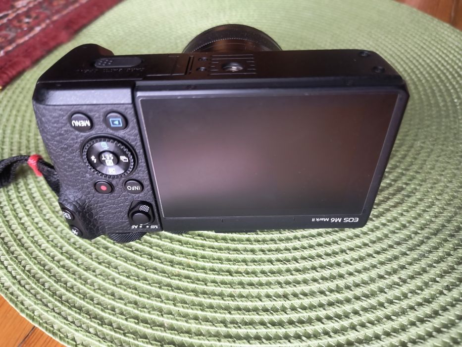 Canon eos m6 Mark II