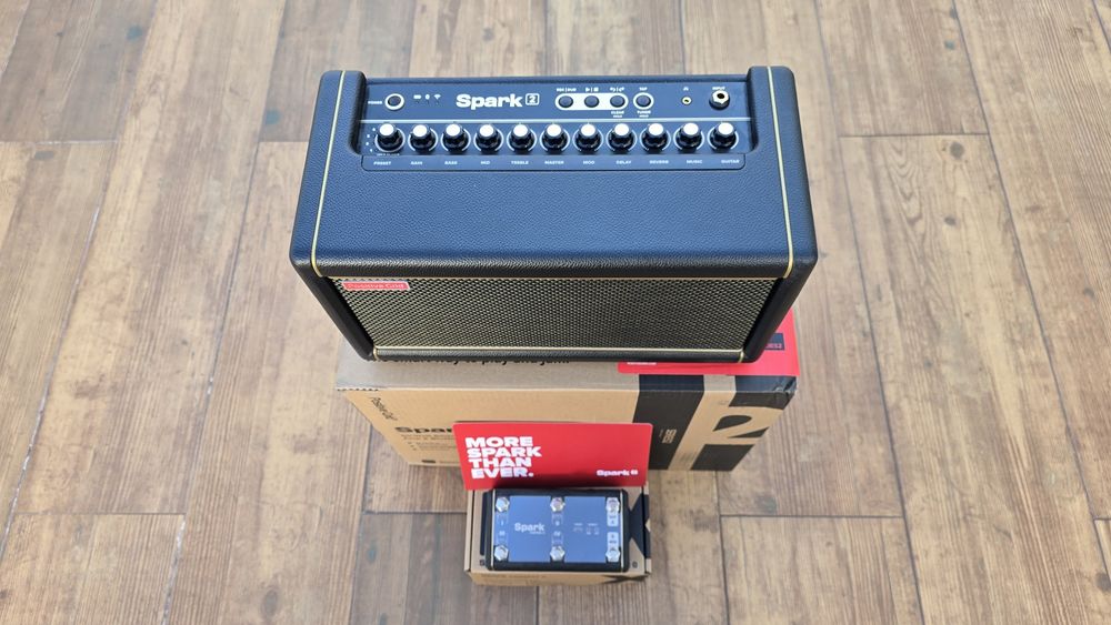 SPARK 2 amplificador para guitarra + pedal SPARK Control X