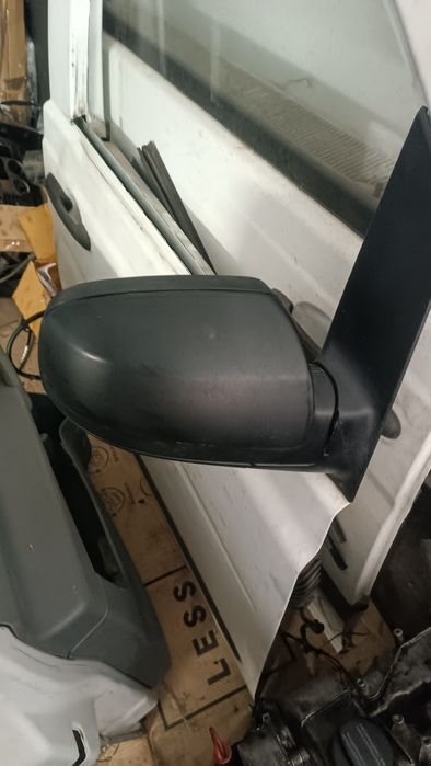 Двері vito 639 4х4 2011 рік