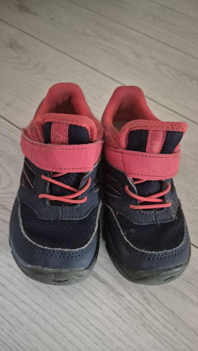 Buciki Decathlon r. 26, dl. 16 cm