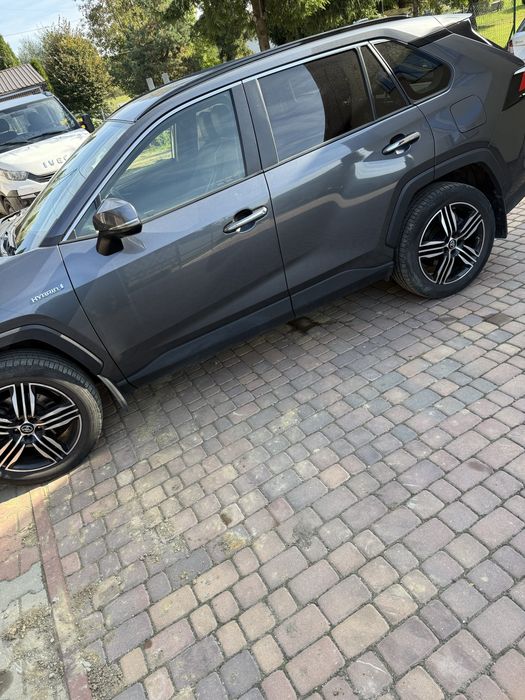 Toyota Rav4 hybryda