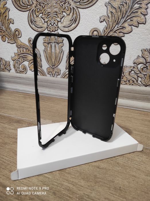 Чохол на айфон 15