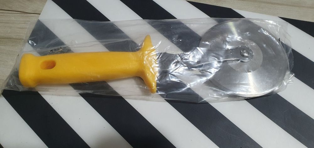 Rotella Tagliapizza Professionale423210960721039361