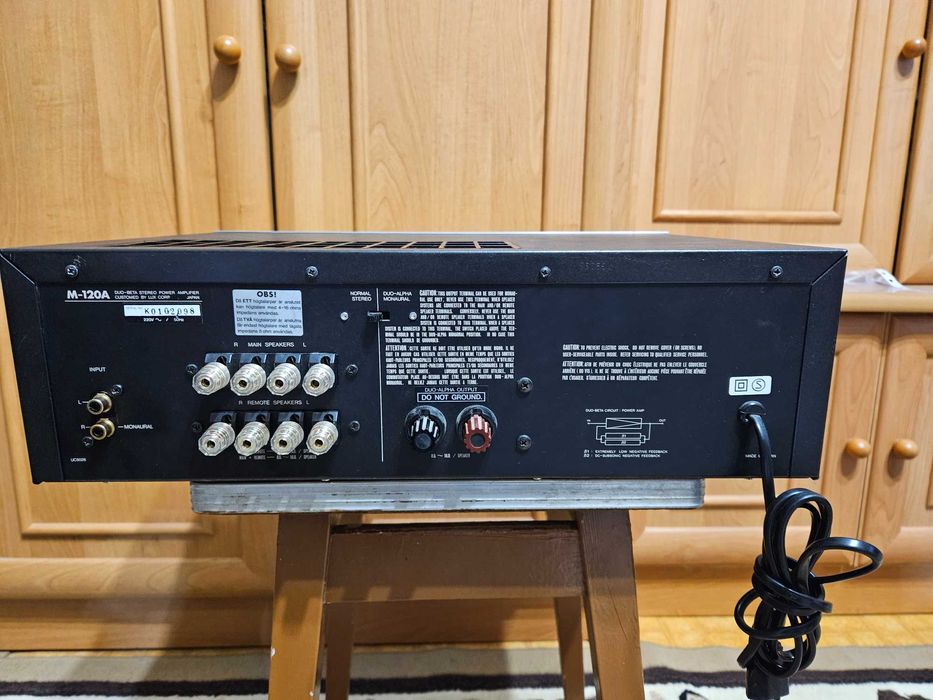 Усилитель мощности фирмы LUXMAN M120A. 120/120W на канал.