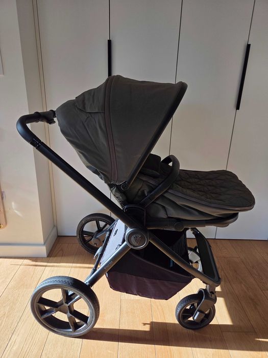 Sprzedam wózek Venicci Tinum Edge, kolor moss