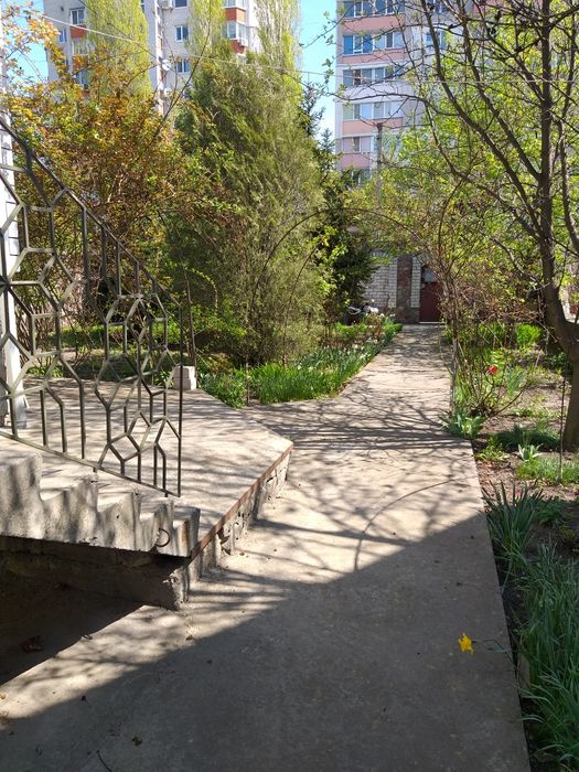 Продаж Будинку! м.Кременчук! Бульвар Автокразівський!