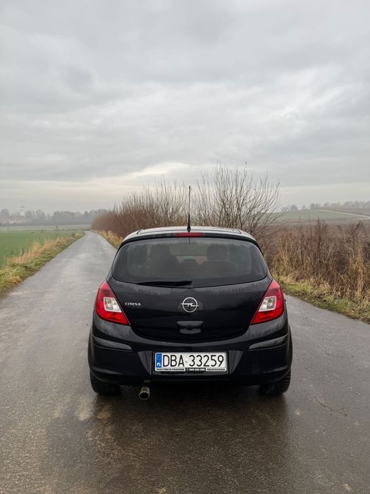 Opel Corsa D 1.4 fajna wersja - bagażnik rowerowy