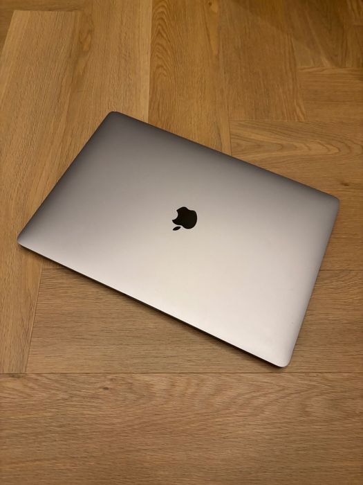 MacBook Pro 16” 32/1000 GB TOUCH BAR Space Gray PERFEKCYJNY Tahoe